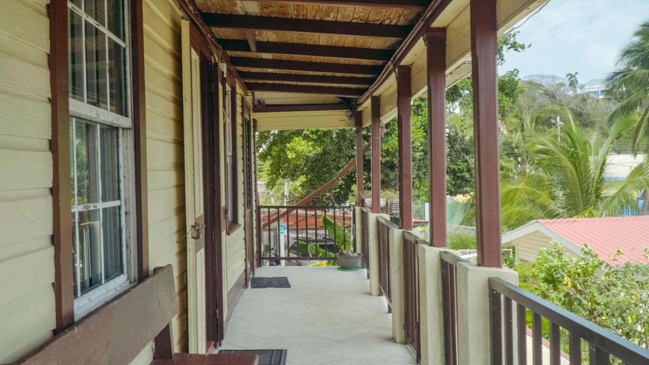Posada Nativa Miss Trinie San Andres  Bagian luar foto