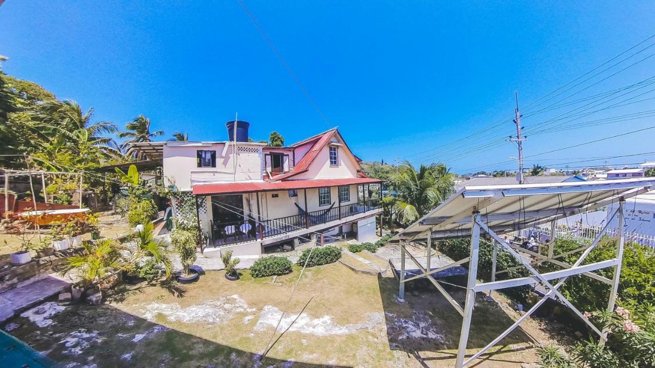 Posada Nativa Miss Trinie San Andres  Bagian luar foto