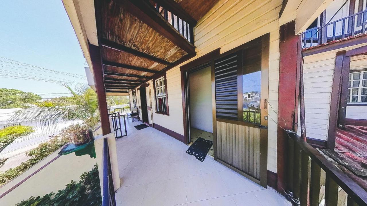 Posada Nativa Miss Trinie San Andres  Bagian luar foto