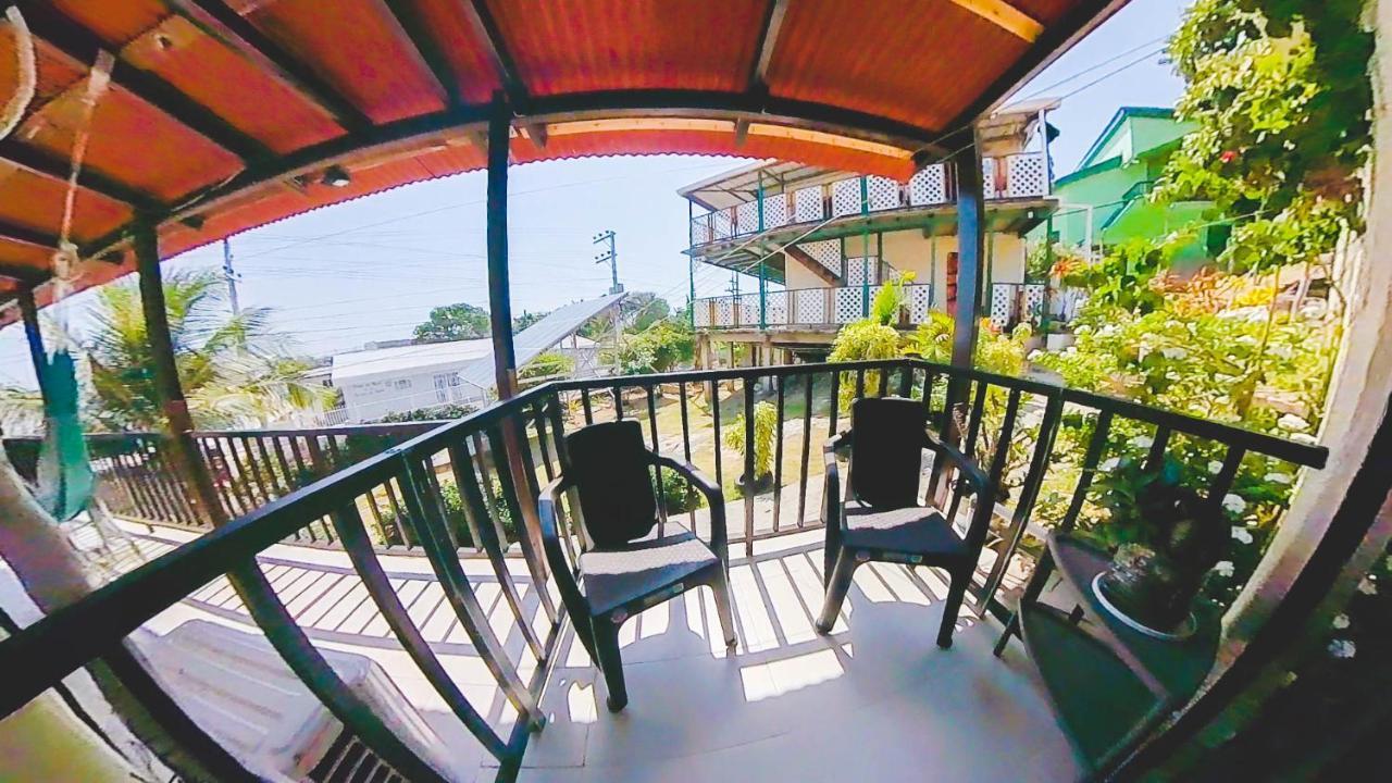 Posada Nativa Miss Trinie San Andres  Bagian luar foto