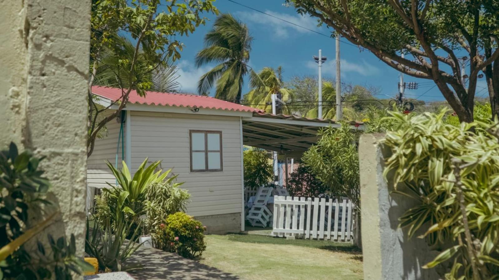 Posada Nativa Miss Trinie San Andres  Bagian luar foto